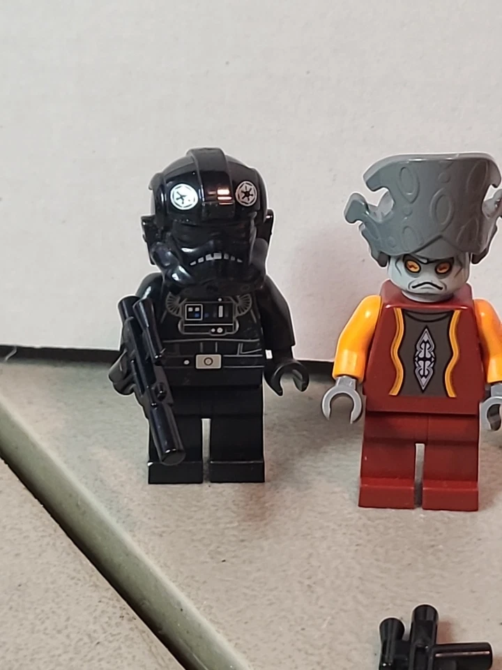 Lego Star Wars 2011 Advent Calendar Mini Figures - Image 2 of 4