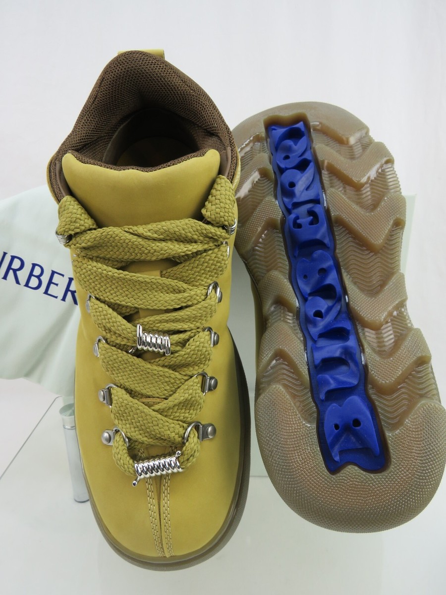 NIB BURBERRY TREK BEIGE NUBUCK LEATHER LACE HIKING BOOTS NIB BURBERRY TREK BEIGE NUBUCK LEATHER LACE HIKING BOOTS