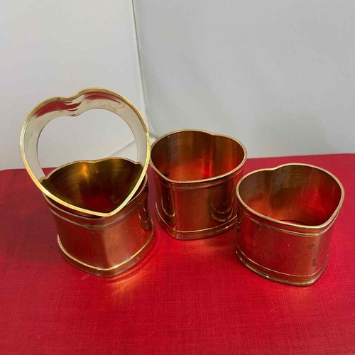 4 Heart Brass Napkin Rings - Picture 2 of 6