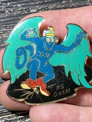 KS OOTM Flying Blue monkey Lapel Pin Hat Vest EUC K214
