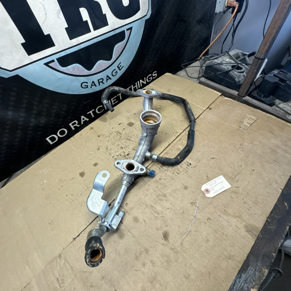 09-19 Infiniti G37 Q50 Nissan 370z VQ37VHR Rear Water Outlet Pipe 11060-JK21A - Image 2 of 4