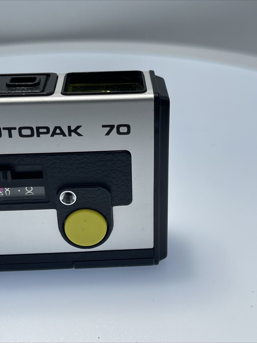 Minolta Pocket Autopak 70 フィルムカメラ　レトロ Vintage MINOLTA Pocket Autopak 70 Film Camera Japan - Point