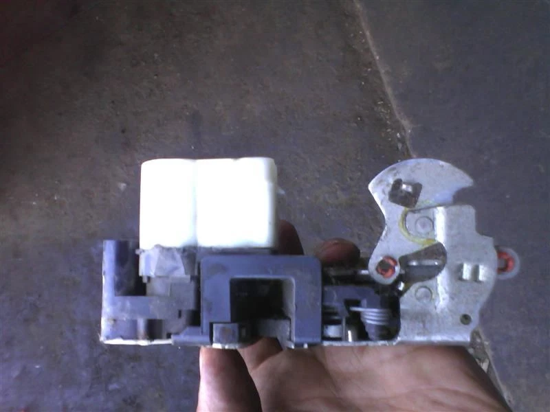 UPLANDER 2007 Keys/Latches/Locks 121362 Foto 2 de 4