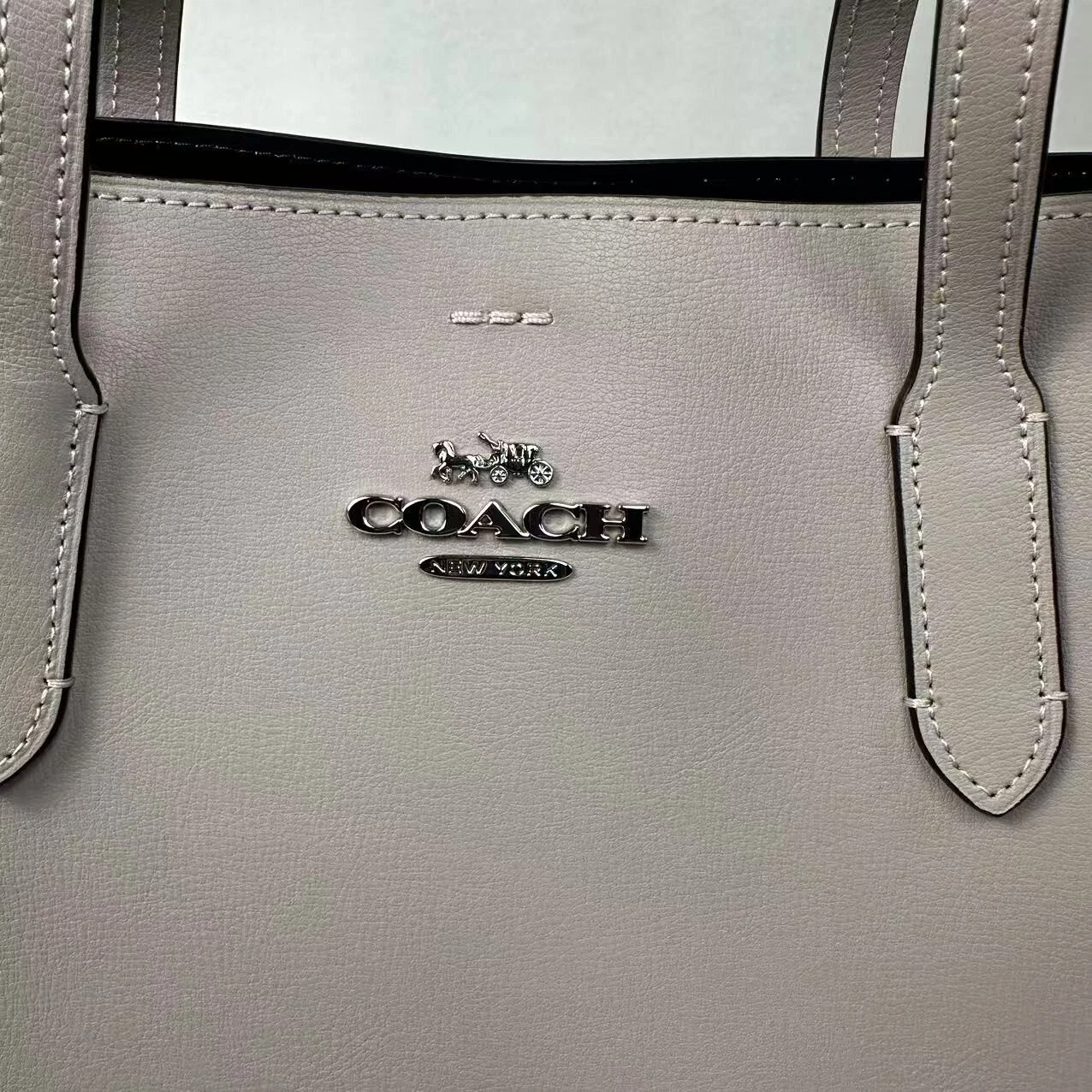 Coach Avenue tracolla a tracolla in pelle grigia doppia faccia F48733 nuova con etichetta