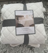 Threshold Full/Queen Velvet Diamond Stitch Quilt White