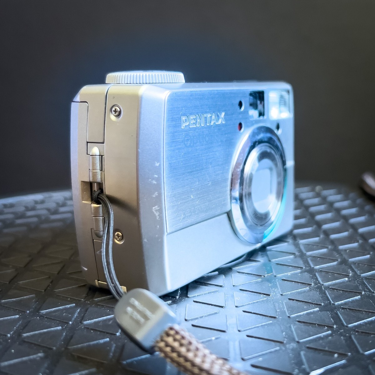 Pentax Optio 330 3.34 Megapixel CAMERA 7.6mm-22.8mm Lens - TESTED