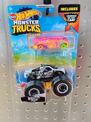 Hot Wheels Monster Trucks Skeleton Crew With Diecast Crushed Car 2-Pack