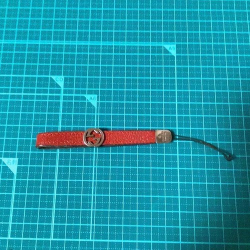 GUCCI G Logo Keychain Strap Red - Picture 5 of 5