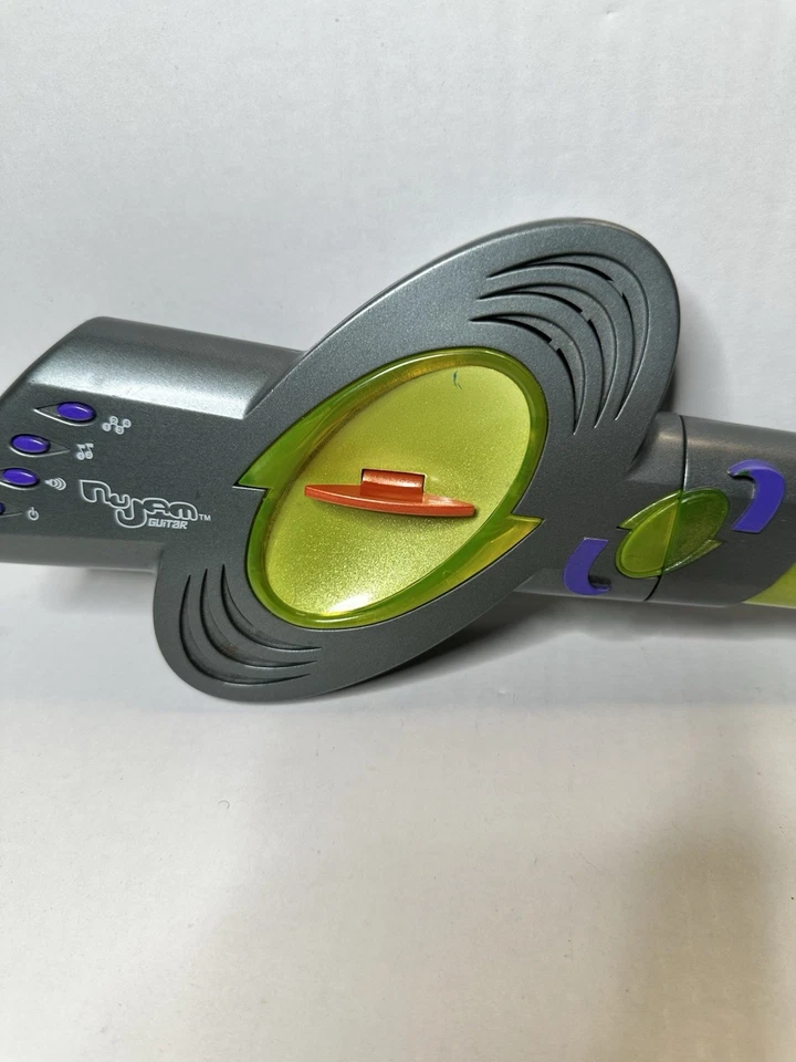 Guitarra NuJam de Hasbro (2002) Juego Electrónico Portátil ¡PROBADO Y FUNCIONA! Foto 3 de 4
