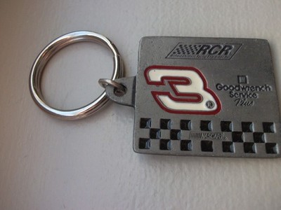 VINTAGE Dale Earnhardt #3 GM GOODWRENCH SERVICE Key Chain NEW CONDITION ACTION