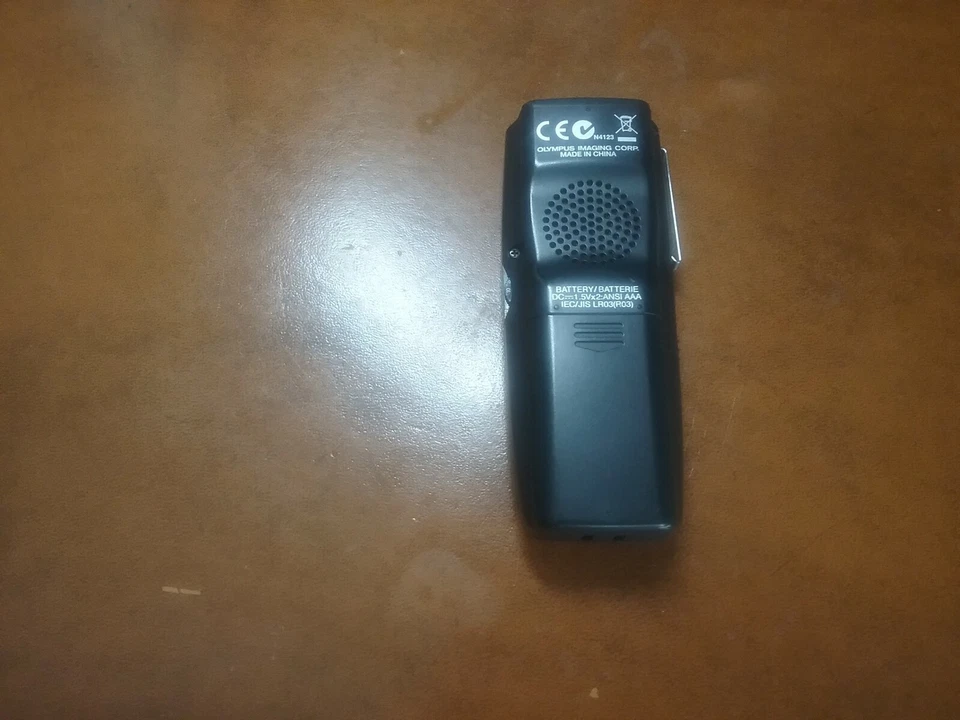 GRABADORA DE VOZ DIGITAL OLIMPUS VN - 2000 Foto 2 de 4