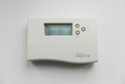 HONEYWELL Smartfit T8677B1006 Day Room Programmer/Control Unit