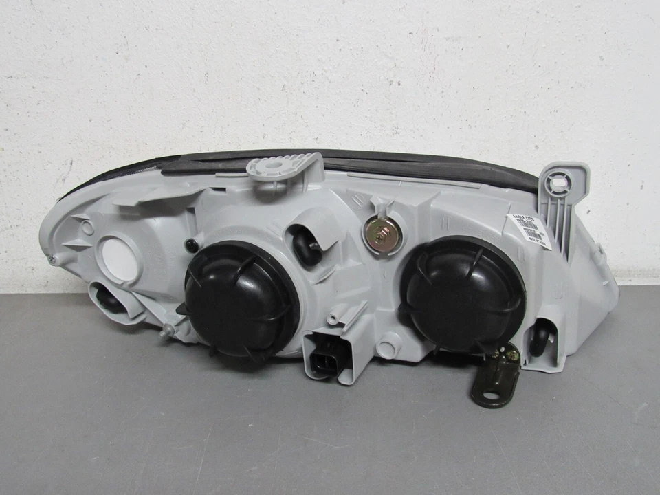 FARO LATERAL IZQUIERDO KIA SPECTRA 2002 2003 2004 Foto 4 de 4