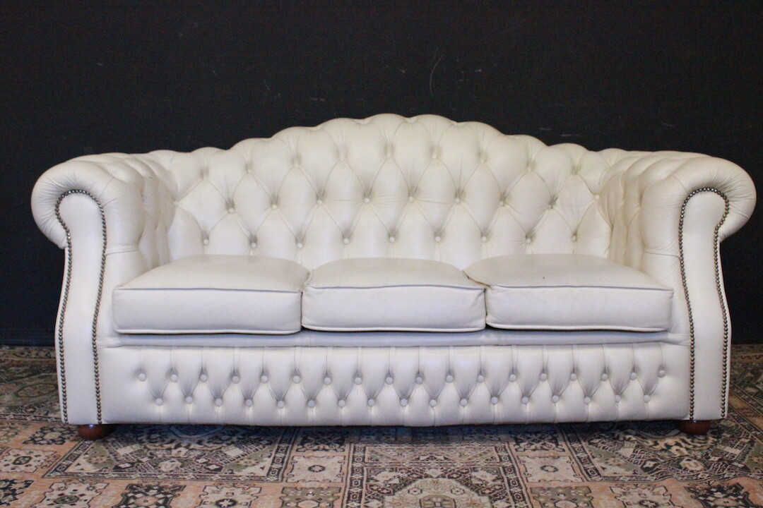 Divano tre posti originale inglese Chesterfield Chester
