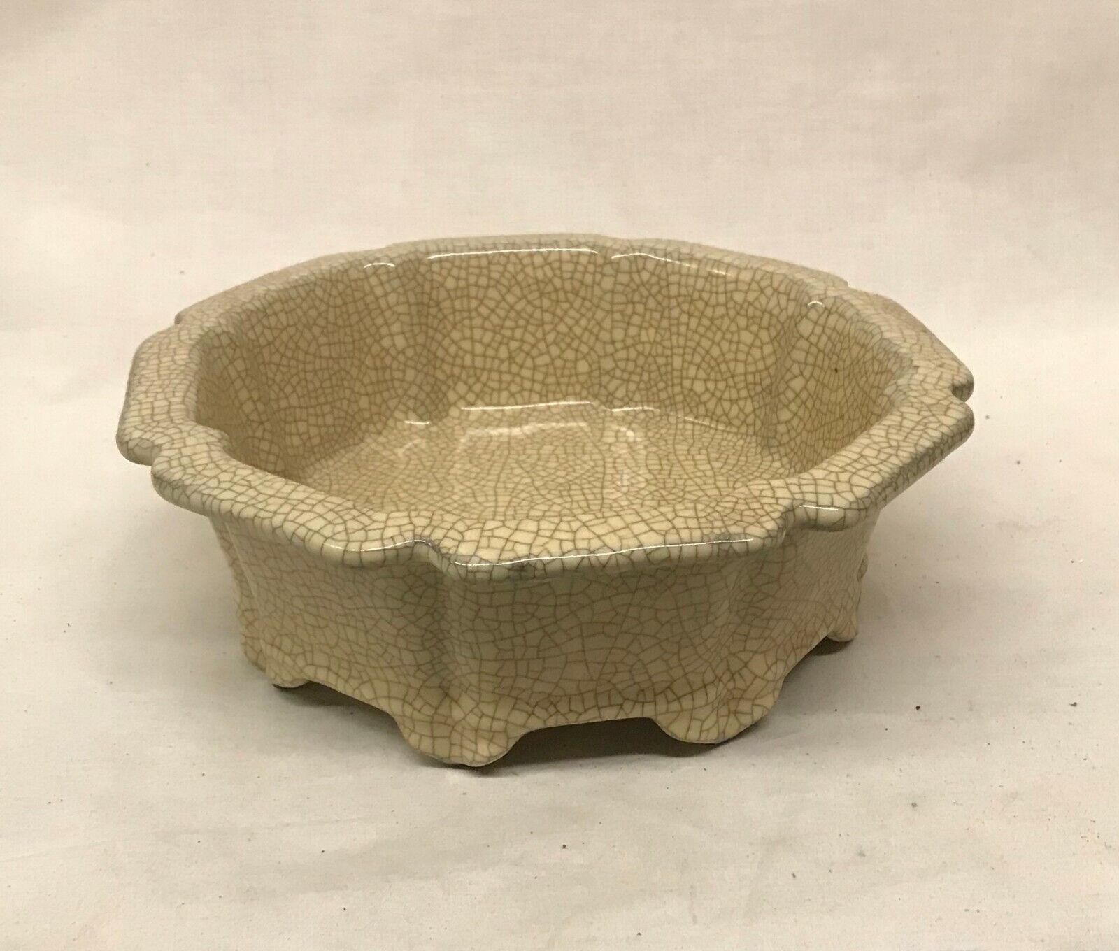 Crackled glaze with OFFicial Milwaukee Mall site mark. Geyao. Song Most Probably Period.