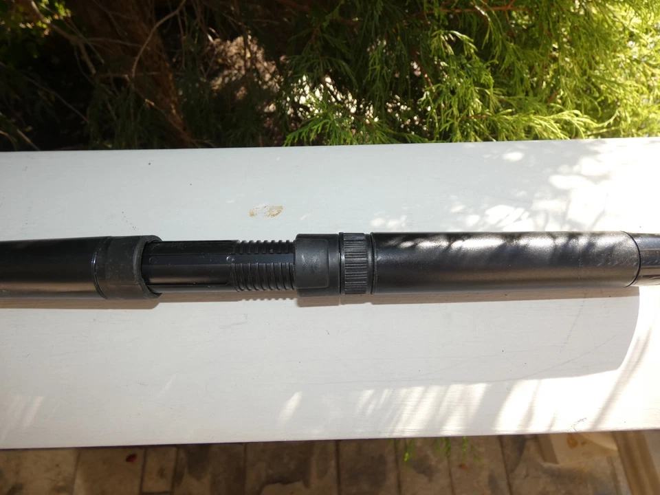 Caña de pescar giratoria Shakespeare púrpura SP 46F-2M acción media 2 piezas 4 1/2 pies Foto 2 de 4