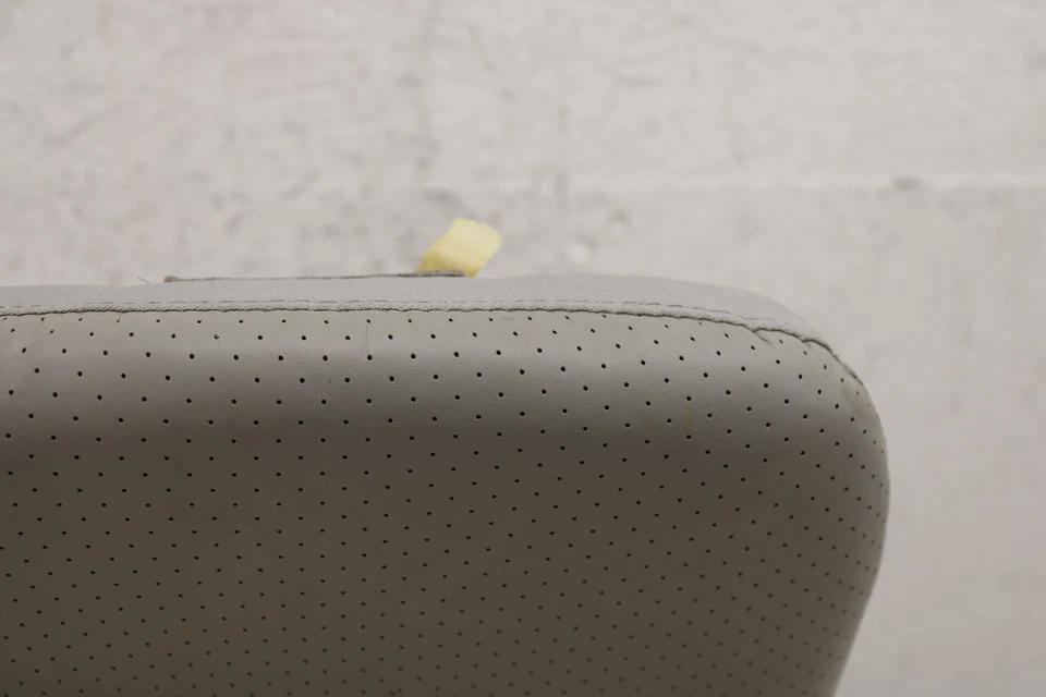 Cojín de asiento central superior izquierdo Chevrolet Corvette 2005-2013 OEM MJ106 Foto 2 de 4