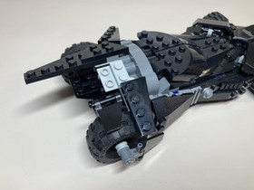 LEGO DC Batman / Batmobile 76045 Kryptonite Interception Incomplete