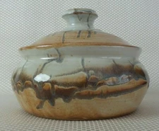 Vintage 1989 Violet Williams Hand Thrown Studio Art Pottery Pot Signed & Dated