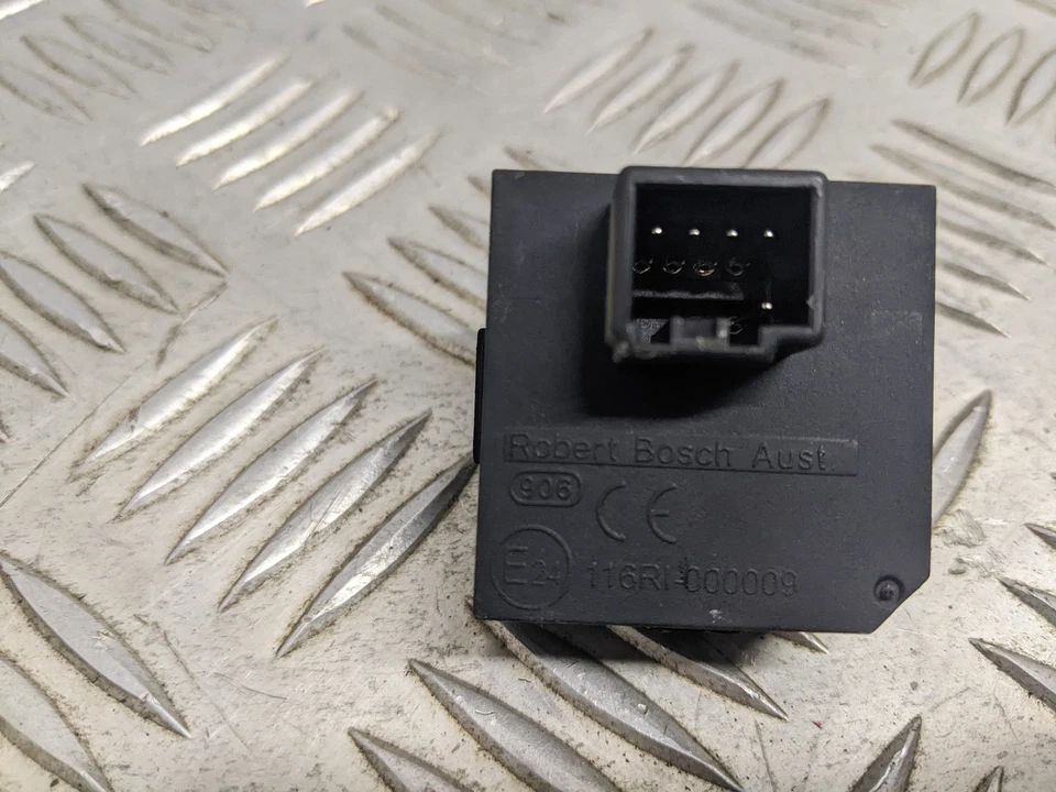 KIA CARENS GS5 CRDI 5 PUERTAS MPV 2008 ALARMA/INMOVILSER ECU  Foto 2 de 4