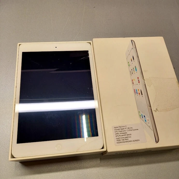 Apple Ipad Mini 2 (A1489) - 16GB, Wi-Fi, Funciona, Pantalla Rota, Usado - Imagen 2 de 4