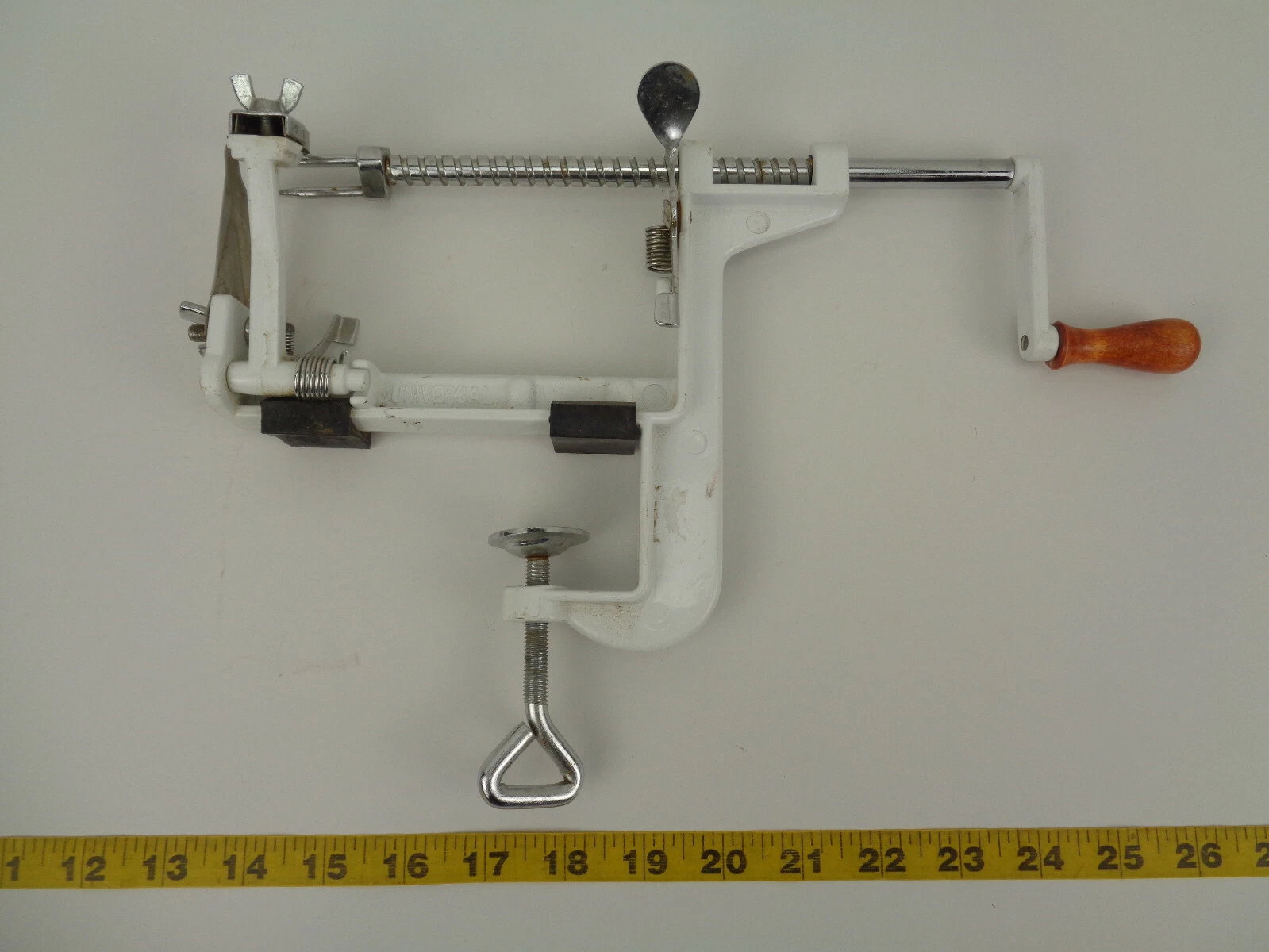 Counter Table Clamp Mount Universal Apple Corer Pitter and Peeler w Hand Crank