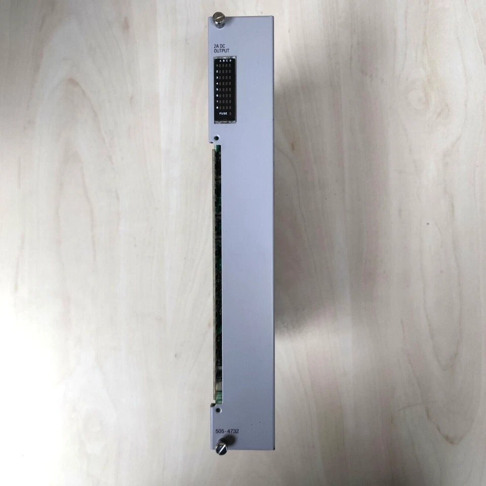 Texas Instruments SIMATIC TI505 505-4732 32-point digital output module - Image 2 of 4