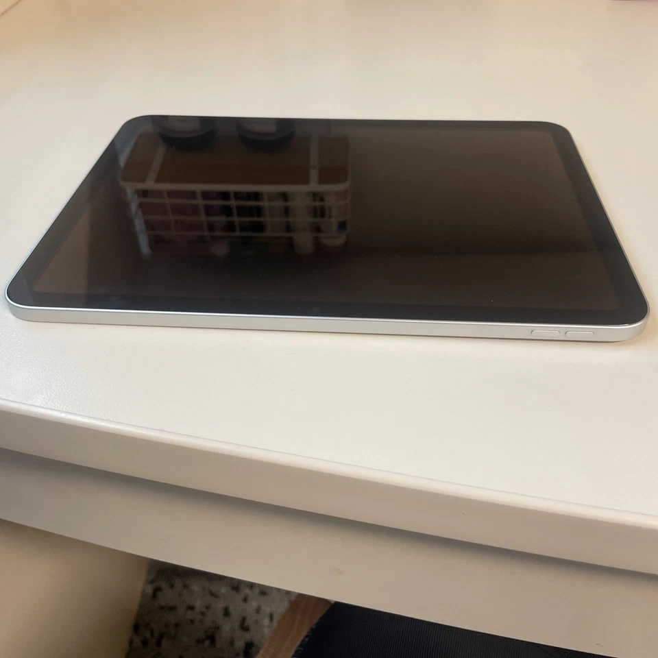 Apple iPad 10,9 pulgadas 10.ª generación 64 GB plateado sin arañazos sin abolladuras sin caja Foto 4 de 4