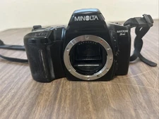 Minolta Maxxum 3xi 35mm SLR Film Camera  Body Only… No Batteries/untest