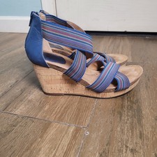 Women  s Sofft Cary Wedge Sandals  Elastic Straps  Blue Stripe  Size 8M