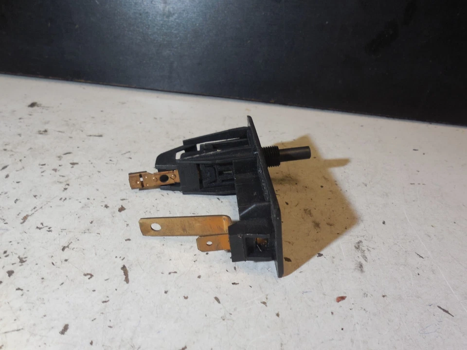 Trunk Light Lamp Holder Contact Switch Mercedes 380SL 450SL 300SD 2018201211 - Image 2 of 4