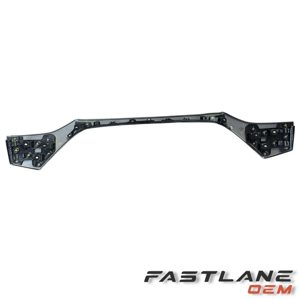 Mazda 2014-2018 3 guarnición puerta levadiza, montaje de molduras nuevo fabricante de equipos originales BJT9-50-810A-64 Foto 3 de 4