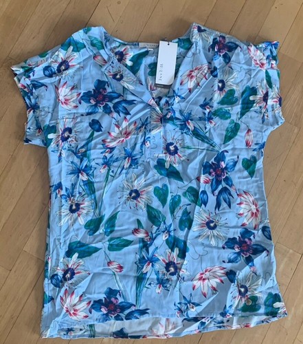 W-Lane Floral Top Blue Size 8 NEW Botanical Print NEW