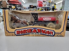TRUE VALUE HARDWARE HORSE AND CARRIAGE TANKER WAGON 1990 DIECAST ERTL BANK 7624