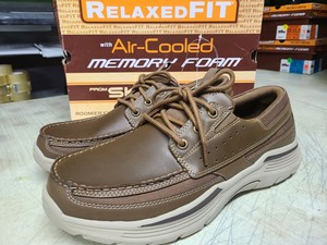 mens sketchers boat shoes