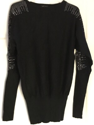 QED LONDON SCHWARZER PULLOVER mit silbernen Emblemen Größe Small 8-10