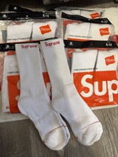 Supreme Hanes Cushioned Crew Socks Logo White 2 Pairs Size 6-12 FAST SHIPPING 