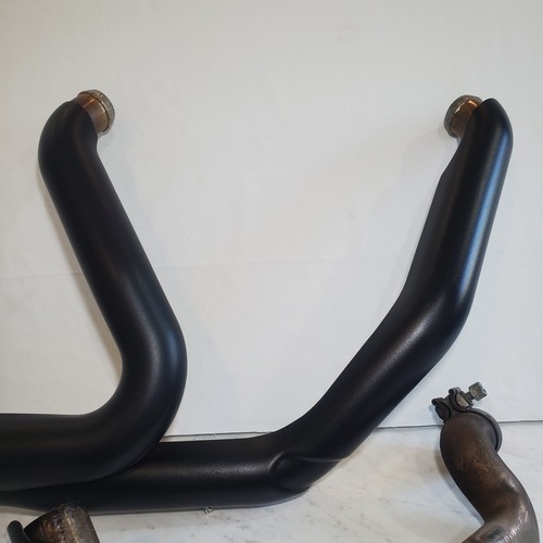 OEM 17-2025 Harley-Davidson Touring Exhaust Headers Pipe Heat Shields Black Set - Foto 8 di 16