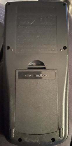 Calcolatrice vintage Texas Instruments TI-83 più grafica retrò testata e funzionante - Foto 2 di 4