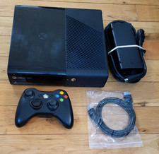 Xbox 360 E 1538 Console 500GB HDD Bundle, OEM...