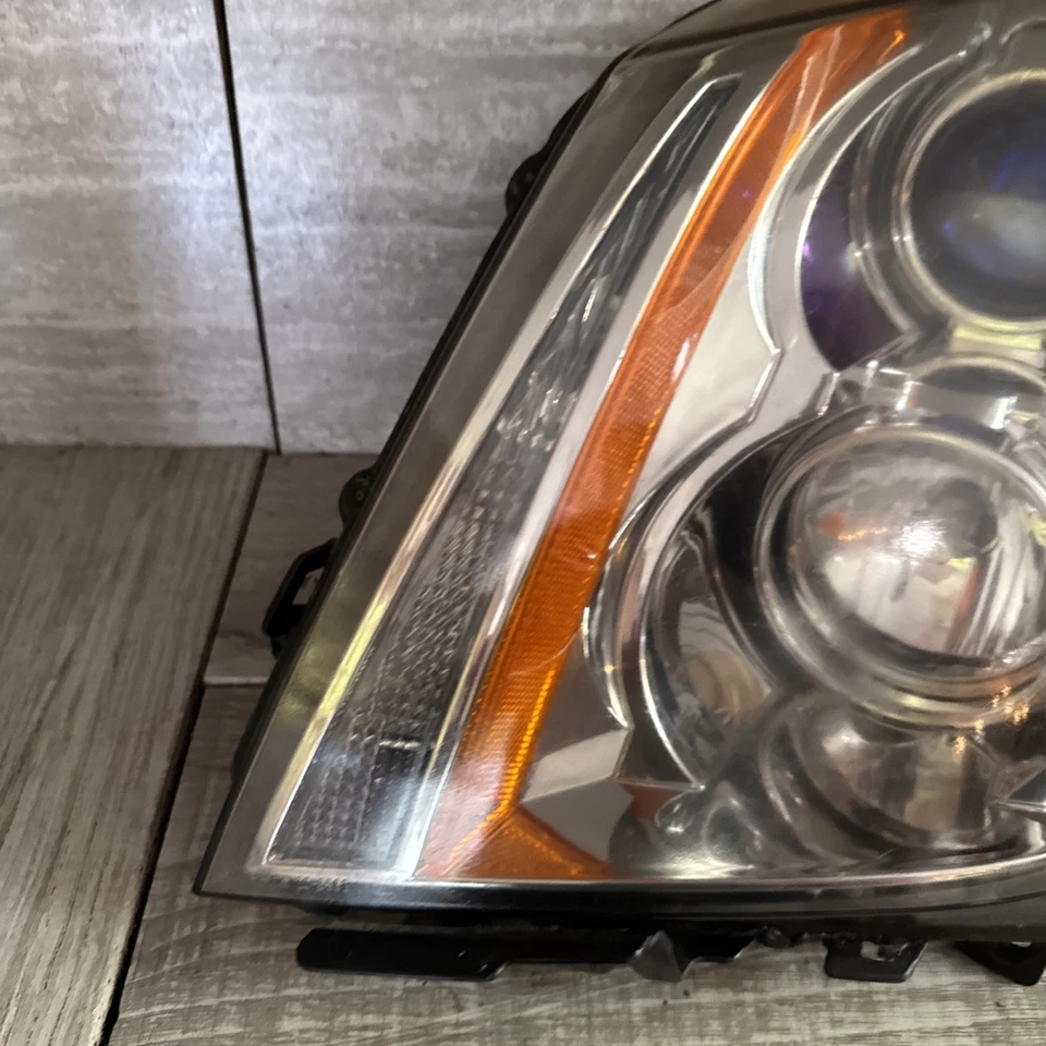 🇺🇸 2008-2014 正品凯迪拉克 CTS 车头灯卤素前照灯左侧驾驶员侧 — 第 3/4 张图片