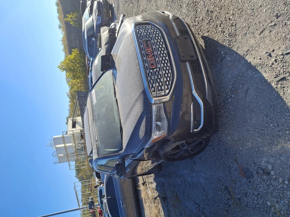 Alternador usado compatible con: GMC Acadia 2017 3,6 L 170 amperios opt KW7 grado A Foto 2 de 4