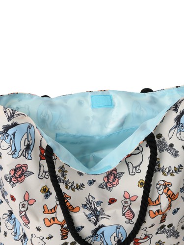 Winnie The Pooh Tote Bag All-Over Print Carry-On Travel Eeyore Piglet Women's - Picture 7 of 10