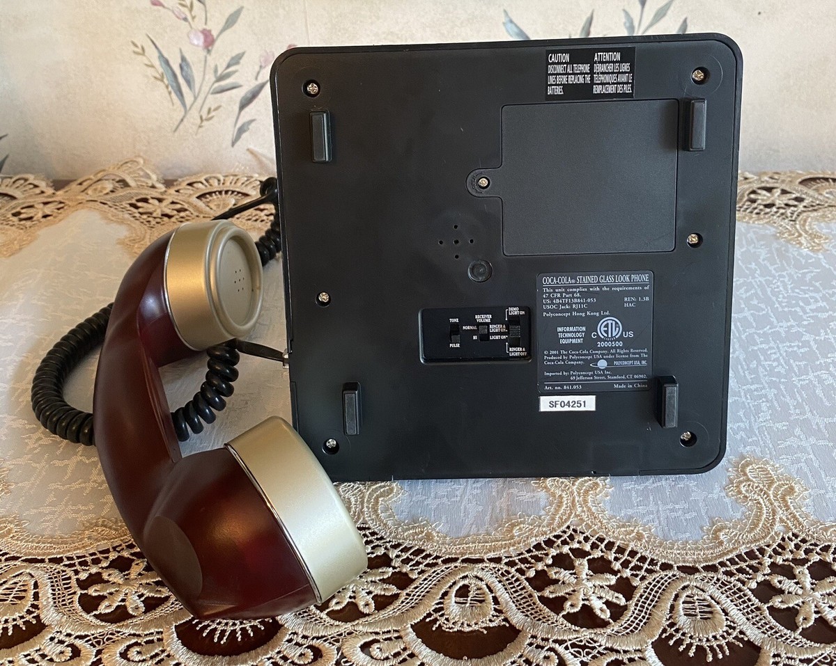 Vintage Coca-Cola Telephone Light Up Stained Glass Look 2001 Land