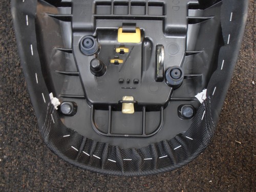 Yamaha XSR900 Seat 2016-21 10/24 - Picture 18 of 19