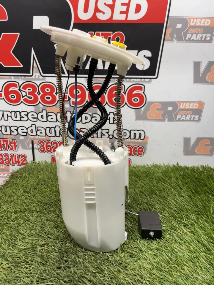 ✅ BOMBA DE COMBUSTIBLE TOYOTA 4RUNNER 2024 OEM Foto 2 de 4