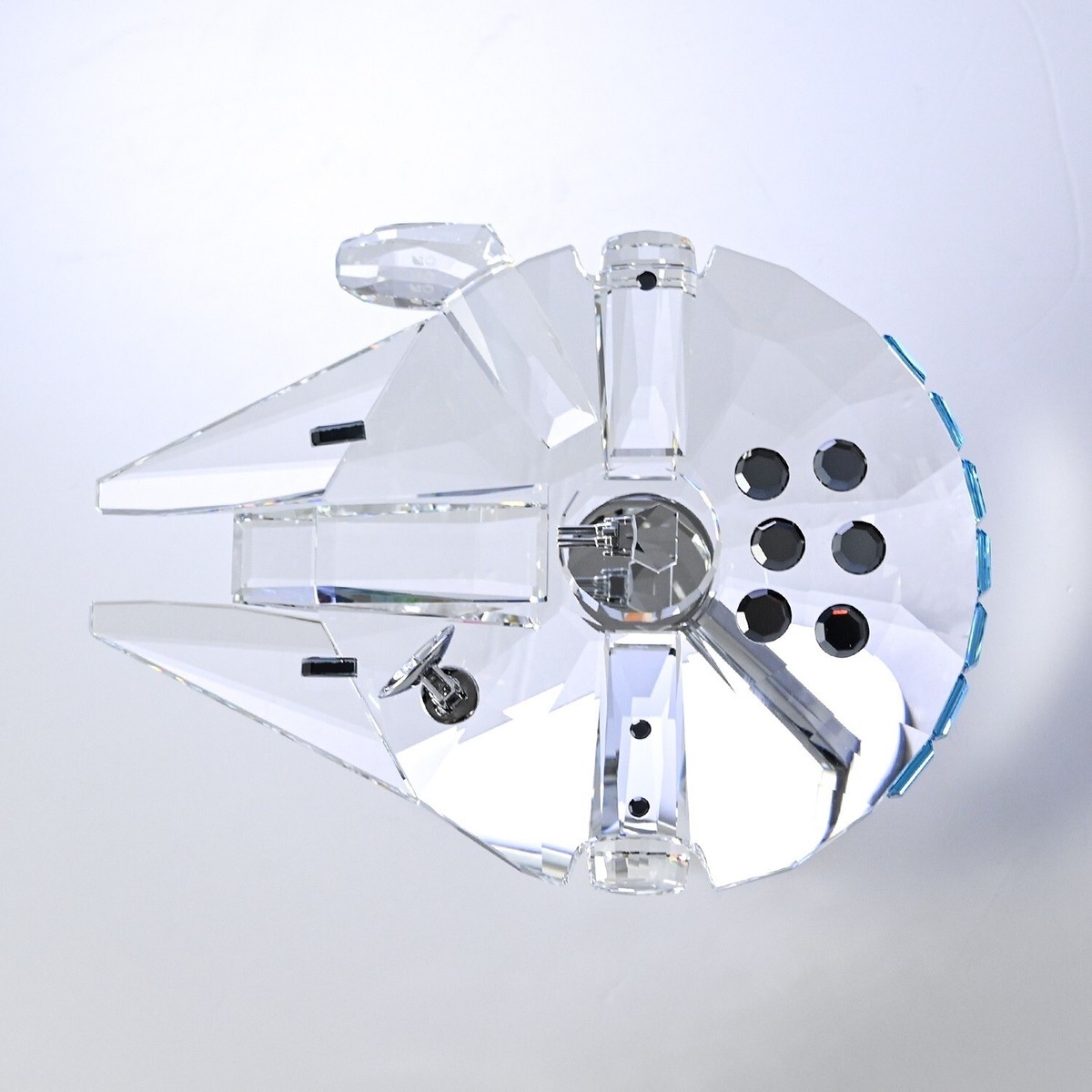 New SWAROVSKI 5619212 Crystal Figurine Star Wars Millennium Falcon