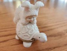 Dept 56 Snowbabies "PIGGYBACK?" Bisque Porcelain Hinged Trinket Box