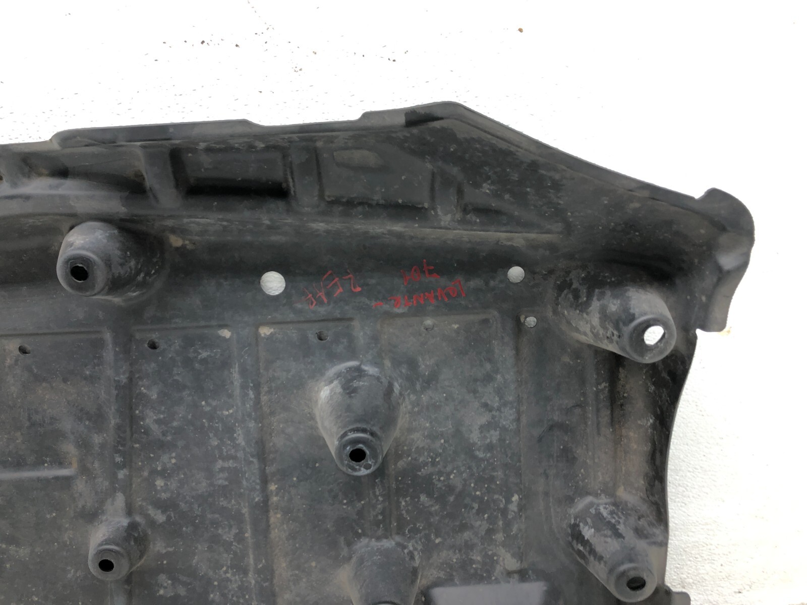 2017-2020 MASERATI LEVANTE REAR UNDER BODY SPLASH GUARD SHIELD COVER OEM