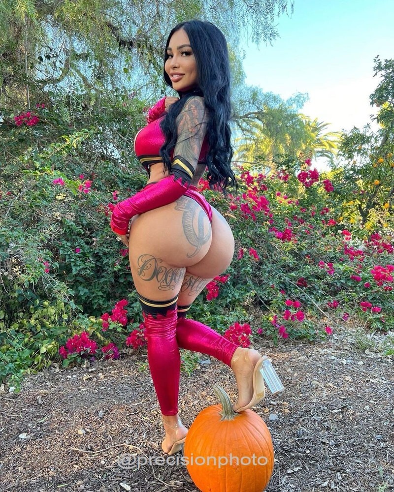 8x10 BRITTANYA RAZAVI GLOSSY PHOTO hot sexy busty cleavage ...